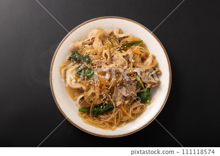 Stir-fried pork vermicelli Japchae Stir-fried pork vermicelli Japchae 111118574