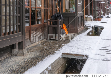 240124 Old townscape z084 111121248