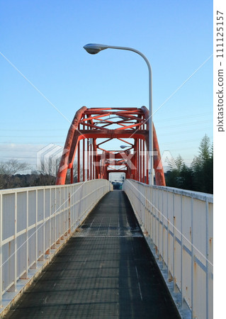 Onoshima Suido Bridge, with a sidewalk installed on top of the aqueduct bridge 111125157