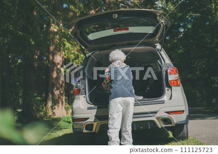 Active Senior 111125723