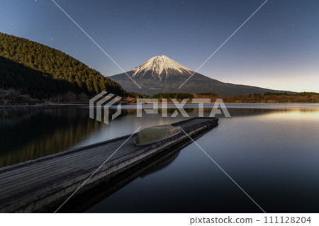 Mt. Fuji in winter seen from Lake Tanuki Mt. Fuji in winter seen from Lake Tanuki 111128204