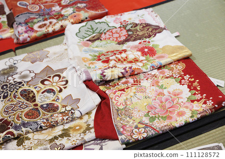 和服腰帶和 obijime obiage 和服商店和和服租賃的圖片 和服腰帶和 obijime obiage 和服商店和和服租賃的圖片 111128572