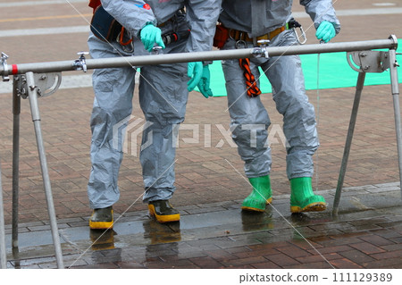 NBC 公民參與反恐培訓：臨時清洗區腳部淨化 111129389