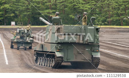 Japan Ground Self-Defense Force Type 99 self-propelled 155mm howitzer in motion 111129538