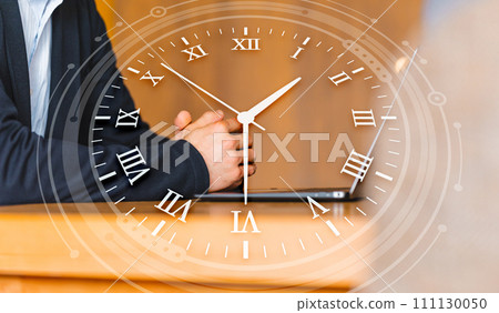 休閒商務人士開會 111130050