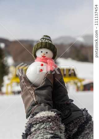 滑雪場和雪人 111137454