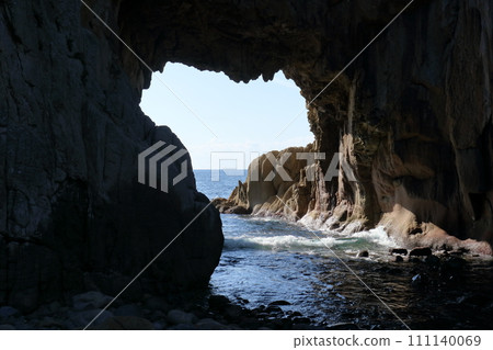 Hakusan Cave Sea Cave at Cape Ashizuri (Tosa Shimizu City, Kochi Prefecture) 111140069
