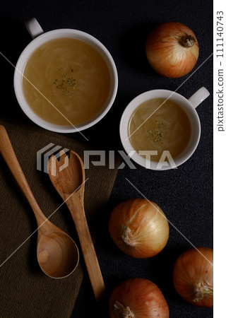 Onion soup image Onion soup image 111140743