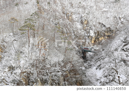 Snowy Naruko Gorge (Rikuu East Line) Snowy Naruko Gorge (Rikuu East Line) 111140850