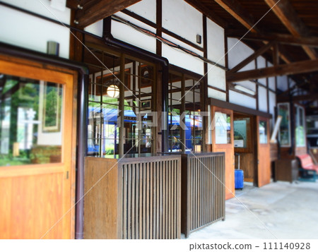 復古車站中倒映的火車 復古車站中倒映的火車 111140928