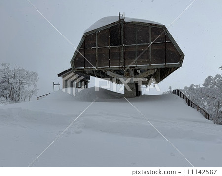 A stopped lift at Grandeco in Fukushima Prefecture in January 2024 111142587