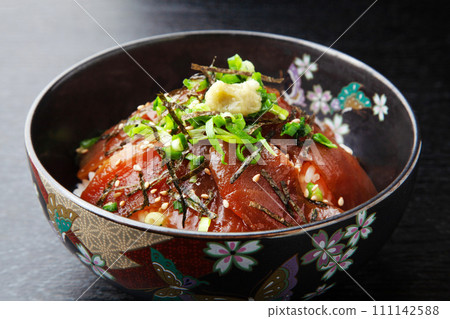 金槍魚醃製的米飯 金槍魚醃製的米飯 111142588