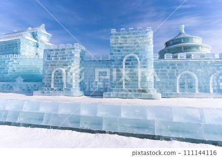 Harbin International Ice and Snow Sculpture Festival is an annual winter festival that takes place in Harbin, China. It is the world largest ice and snow festival. 111144116