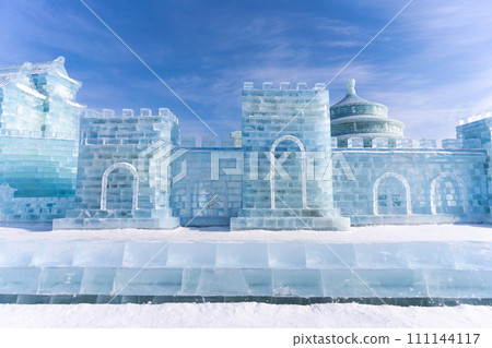 Harbin International Ice and Snow Sculpture Festival is an annual winter festival that takes place in Harbin, China. It is the world largest ice and snow festival. 111144117