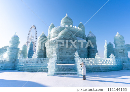 Harbin International Ice and Snow Sculpture Festival is an annual winter festival that takes place in Harbin, China. It is the world largest ice and snow festival. 111144163