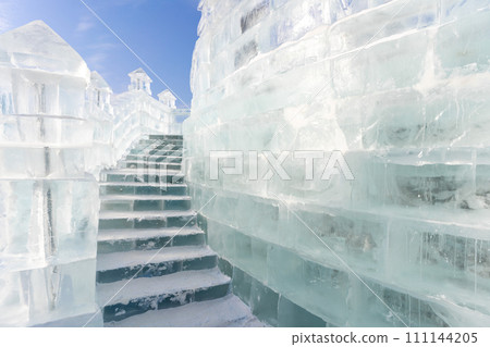 Harbin International Ice and Snow Sculpture Festival is an annual winter festival that takes place in Harbin, China. It is the world largest ice and snow festival. 111144205