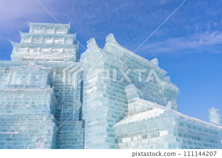 Harbin International Ice and Snow Sculpture Festival is an annual winter festival that takes place in Harbin, China. It is the world largest ice and snow festival. 111144207
