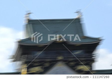 地震發生影像(大阪城公園天守閣) 地震發生影像(大阪城公園天守閣) 111147260