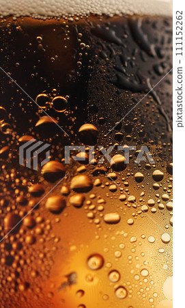 豐富的黑啤酒泡沫背景 111152262