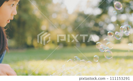肥皂泡 兒童 孩子 111153291