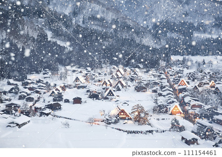 白川鄉的冬季燈飾 111154461