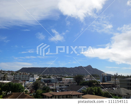 Diamond Head and Town Area of Honolulu 111154511