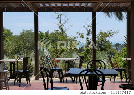 【莫內花園】夏日的咖啡廳露台/博爾迪蓋拉花園 111157417