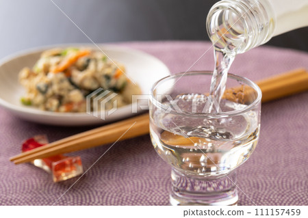 倒冷清酒 倒冷清酒 111157459