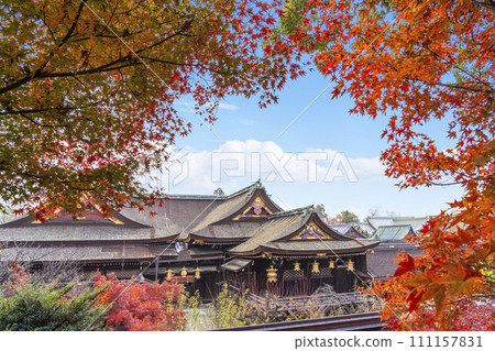秋天的京都,從紅葉園展望台看北野天滿宮、國寶大殿 秋天的京都,從紅葉園展望台看北野天滿宮、國寶大殿 111157831