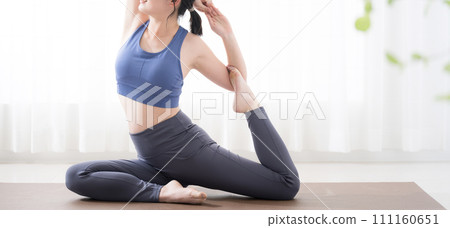 女人做瑜伽，不露面 111160651