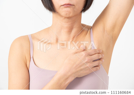 middle woman's armpit middle woman's armpit 111160684