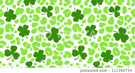 Clover leaves seamless pattern. Shamrock vector background for Irish St. Patrick Day. Spring holiday illustration with green trefoils on white background with leopard cheetah backdrop 111160734