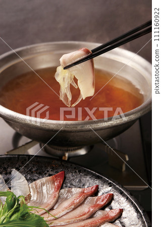 Luxury yellowtail and sakura sea bream shabu-shabu hot pot 111160922