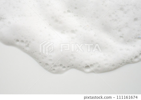 Abstract white soap foam bubbles texture on white background 111161674