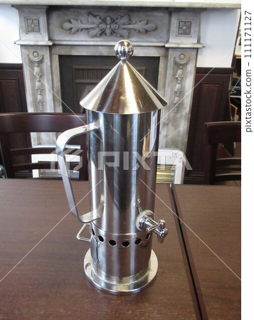 Coffee maker from the end of the Edo period, ``coffee can'' 111171127