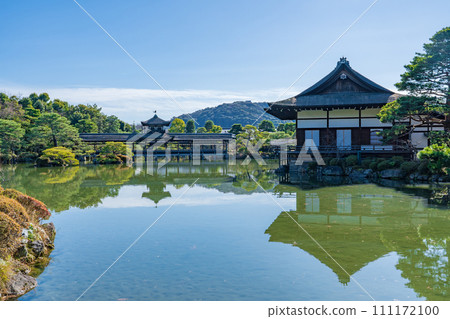 京都市平安神宮庭園的清鳳池 111172100