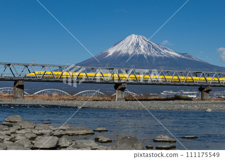 Fuji and Dr. Yellow 111175549