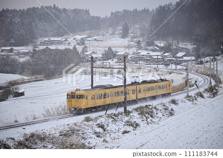 Hakubi Line Ikuyama-Kamiiwami JR West 115 series G-01 formation (Shimonoseki) 111183744