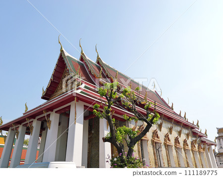 Thailand, Bangkok, Wat Arun, sunny day in May Thailand, Bangkok, Wat Arun, sunny day in May 111189775