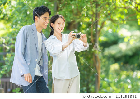 夫婦拍照 111191881