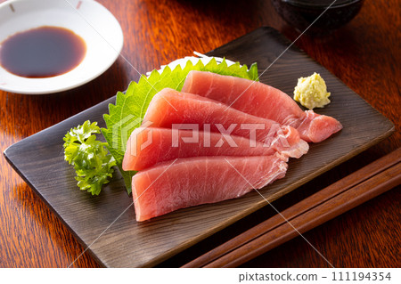Tuna sashimi Tuna sashimi 111194354