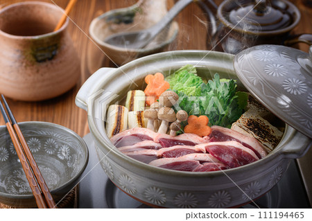 Kamonabe (Kamo Nabe) Kamonabe (Kamo Nabe) 111194465