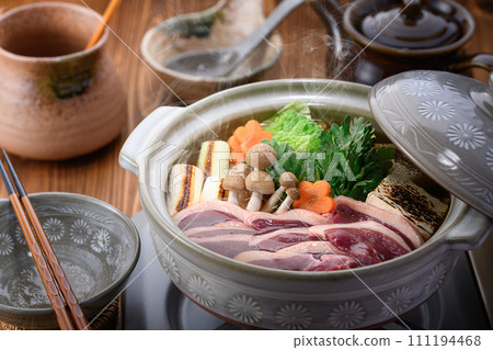 Kamonabe (Kamo Nabe) Kamonabe (Kamo Nabe) 111194468