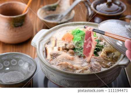 Kamonabe (Kamo Nabe) Kamonabe (Kamo Nabe) 111194471