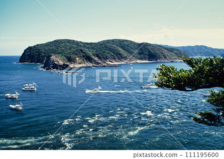 從友島(虎島)眺望中野瀨戶和地之島【和歌山縣和歌山市】 從友島(虎島)眺望中野瀨戶和地之島【和歌山縣和歌山市】 111195600