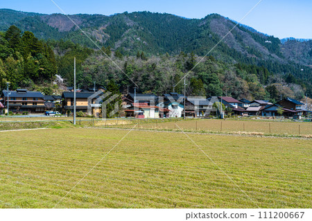 [Important Preservation District for Groups of Traditional Buildings] Osugi, Oyamachi, Spring Mountain and Village Scenery, Yabu City, Hyogo Prefecture 111200667
