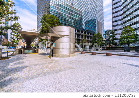 日本東京城市景觀:大手町車站A5出入口、大手町廣場等景觀=2020年2月2日 日本東京城市景觀:大手町車站A5出入口、大手町廣場等景觀=2020年2月2日 111200752