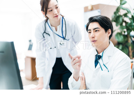 Medical image 111200895