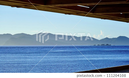 從沖繩縣慶良間群島阿嘉島西濱露台看到的風景 111204108