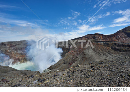 熊本阿蘇Nakadake火山口火山口湖 111206484